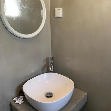 Mykonos Petra Suites&rooms 호텔 *